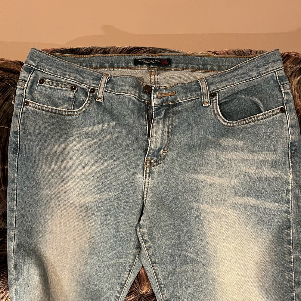 American Eagle Outfitters jeans in great condition!